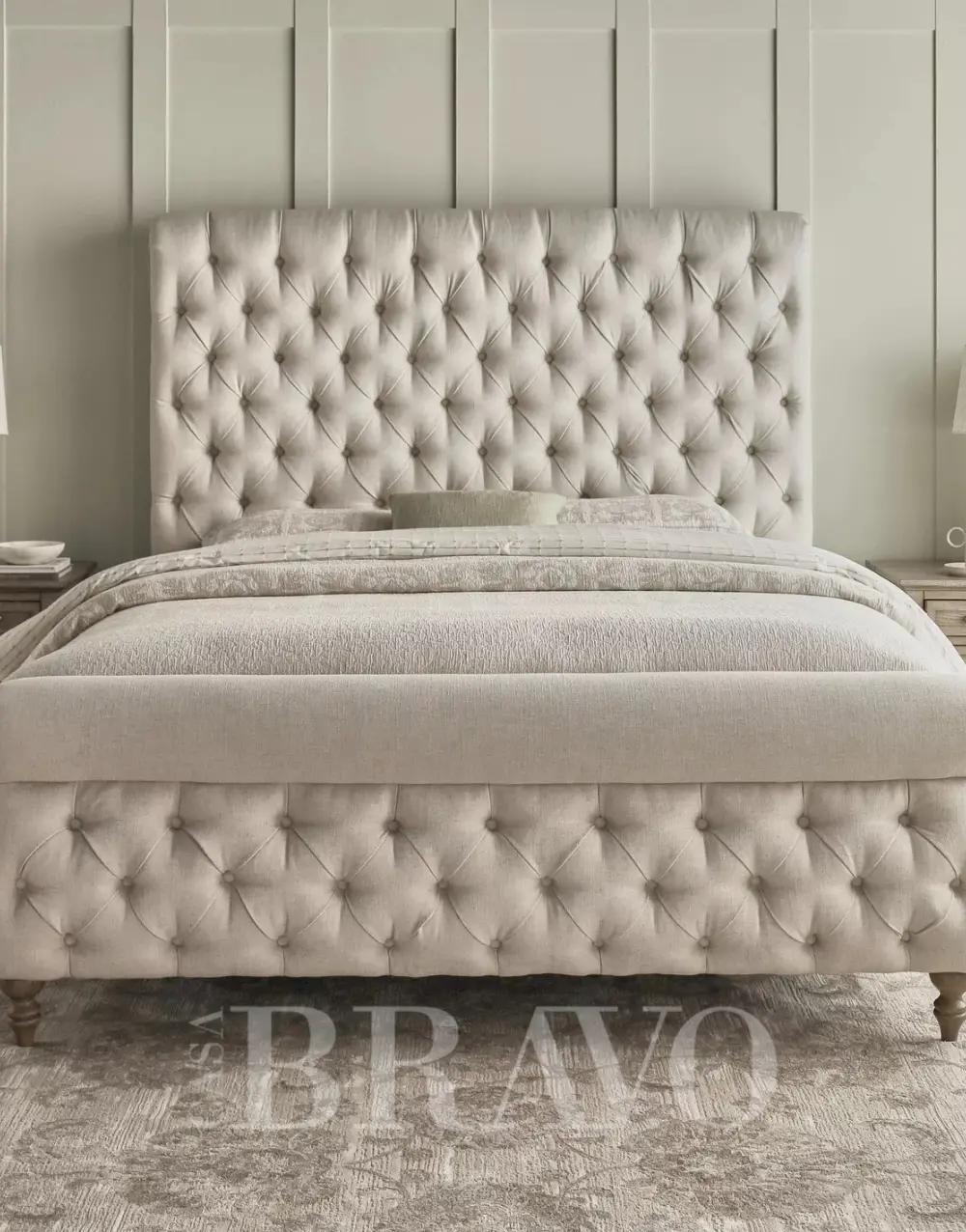 سرير BelleTuft - راحة كلاسيكية مع تفاصيل راقية