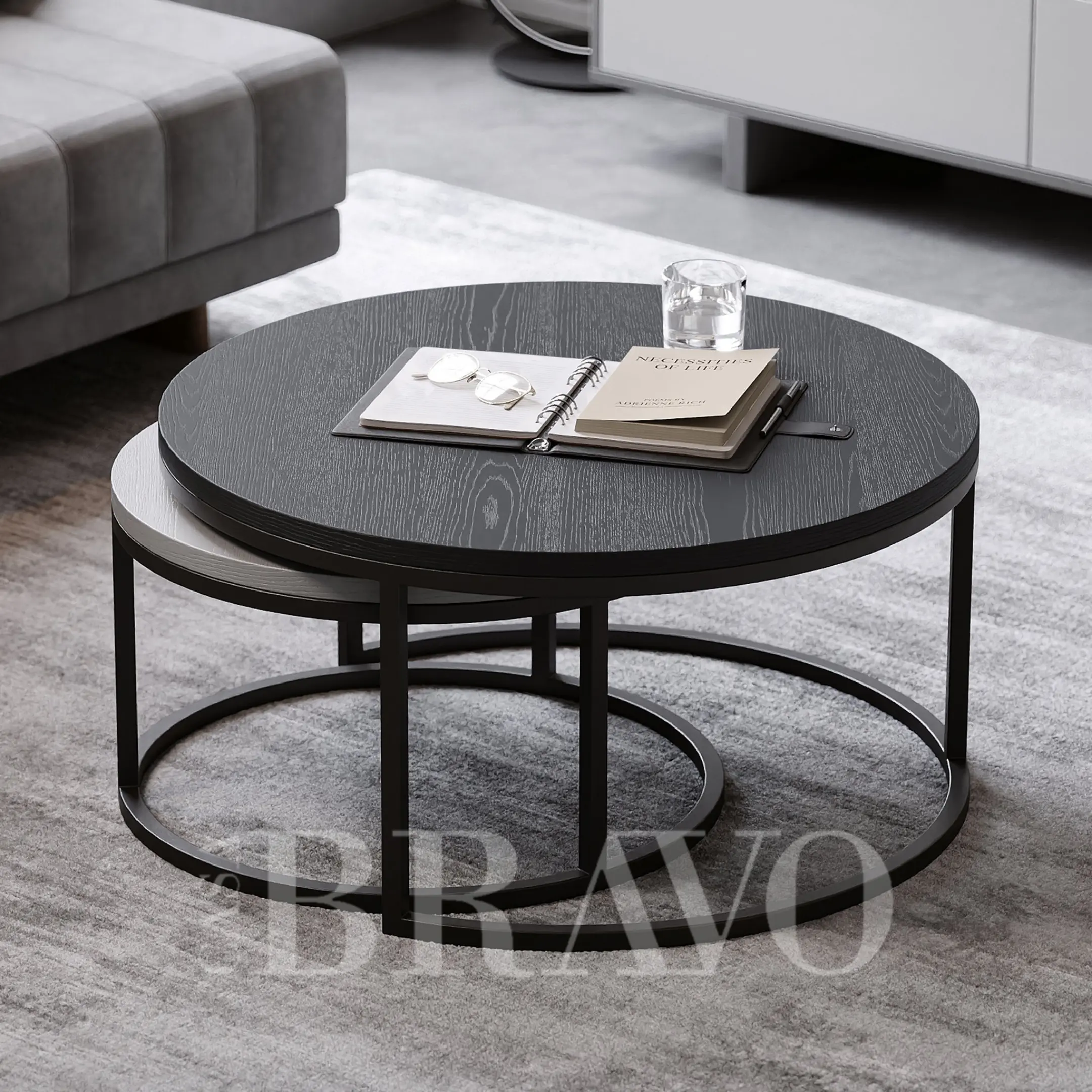 اسم الطاولة المركزية: طاولات شادو دو المتداخلة
اسم حامل التلفزيون: وحدة تحكم الوسائط سليت هورايزون