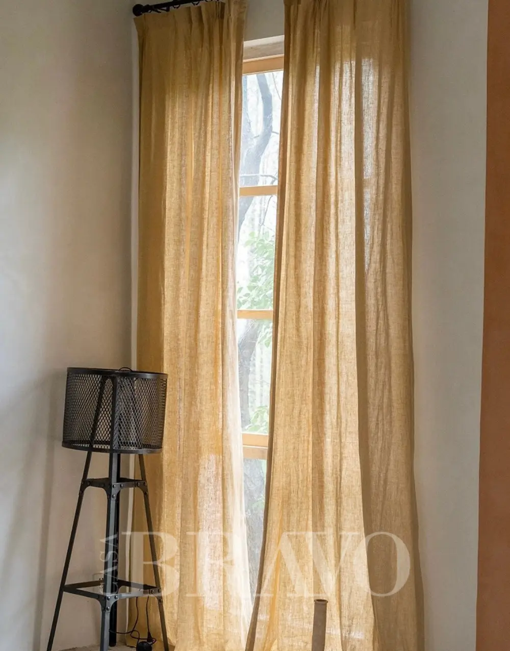 ستائر بمظهر الكتان الطبيعي - ألواح نوافذ شبه شفافة تعمل على ترشيح الضوء